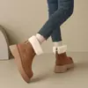 Botas de neve femininas com sola grossa, novo estilo inverno 2026, forradas com fleece e espessadas para aquecimento, botas Martin impermeáveis