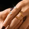 Anillo Estilo INS Envolvente de Doble Dedo en Forma de S Oro Circonita 3A Anillo de Acero Inoxidable para Mujer Chapado en PVD Oro de 18K Anillo Sencillo de Lujo Ligero