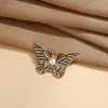 2025 Nuevo Broche de Mariposa Rayada Personalidad de Alta Gama Exquisito Lujo Ligero Versátil Broche Hebilla de Pin Anti-Exposición