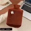Bolsa de Agua Caliente Agua tamaño pequeño para Mujeres Peluche Lindo Mini Calentador de Manos Bolsa Calentadora de Agua Antiexplosión Dibujos Animados Calentador de Pies Artefacto
