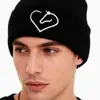 Chapéu de Tricô Puro Acrílico Novo Estilo Outono e Inverno Transfronteiriço com Bordado de Coração, Barra Rebatida, Chapéu Casual Quente para Casal
