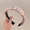 Diadema giratoria para mujer, antideslizante, nueva, de ala ancha, ligera, de lujo, estilo occidental, horquilla para mujer adulta, perla, hecha a mano, elegante, combina con todo.