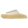 Sandalias de casa tipo slip-on gruesas de gran tamaño transfronterizas para hombre, nuevo modelo de verano, sandalias de playa casuales de cuero antideslizantes para uso en exteriores