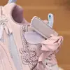 Zapatillas para niños 2026 nueva colección de otoño para niñas pequeñas y mayores, estilo princesa, zapatillas ligeras para correr, dulces y elegantes