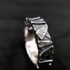 Anillo de Valla para Hombre Estilo Retro Hip-Hop Antiguo Anillo Individual para Hombre Tendencia Elegante Plata Antitailandes Anillo Abierto