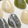 Japonés nicho creativo manchas humo sentido triángulo resina parche diy tocado pasador para el cabello funda para teléfono material al por mayor