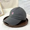 Nueva Marca de Moda Callejera para Mujer Top Suave Bordado Deshilachado Gorra de Béisbol Estilo Coreano Casual Versátil Gorra de Pico para Pareja