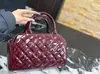 Bolsa Feminina Acolchoada de Couro Brilhante da Moda, Disponível em Várias Cores, Bolsa de Mão Versátil para o Dia a Dia e Trabalho, Bolsas Femininas para Atacado Transfronteiriço