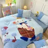 Conjunto de cama de quatro peças mais vendido para o inverno, com forro de fleece dos dois lados e espessado, feito de veludo de leite macio, adequado para quartos de dormitório e quartos, inclui um lençol e uma capa de edredom