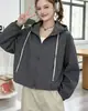 Jaqueta Corta-Vento Feminina com Capuz 2026 Outono Estilo Coreano Petite Solta Resistente ao Vento Jaqueta Casual Curta