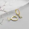 Pendientes de diamantes asimétricos con forma de estrella y luna de Dongdaemun de Corea del Sur, con hebilla de diamante, elegantes y sencillos, que combinan con todo.
