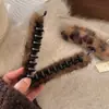 Pinza de Pelo de Felpa con Estampado de Leopardo Estilo Coreano para Mujer, Pinza Banana para Cola de Caballo Alta, Pasador para Moño, Nuevo Accesorio de Pelo de Invierno