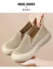 Zapatos de Tela de Nuevo Estilo Primavera y Verano 2026 para Mujer, Zapatos de Malla con Diseño Hueco, Transpirables, Ligeros, Zapatos para Mamá, Suela Suave, Zapatos Casuales Antideslizantes