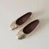 Primer encuentro: Zapatos Planos Únicos y Elegantes con Lazo de Remaches para Mujer, Suela Suave, Bailarinas Planas Slip-On Poco Profundas