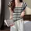 Chaleco sexy de hombros descubiertos con tiras cruzadas estilo coreano Ropa interior para mujer Camisola de moda estilo occidental Camiseta de punto a la moda para usar debajo