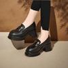 Sapatos de Couro Pequenos com Fivela H para Mulheres 2025 Primavera Novos Salto Grosso Preto Aumentando a Altura Mocassins Britânicos de Sola Grossa Sapatos JK de Couro Macio
