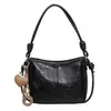 Bolso de hombro simple y versátil, nuevo bolso cruzado de moda 2026 para el día a día, gran capacidad, color liso, bolso de hombro de lujo ligero para debajo del brazo