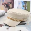 Sombrero Plano de PU Personalizado por el Fabricante, Sombrero de Sol y Protección Solar de Moda y Versátil para Mujer