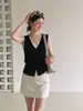 Colete de Tricô Sem Mangas Preto e Branco de Alta Qualidade com Bloqueio de Cor Decote V Falso Duas Peças Feminino Verão Old Money Retrô Emagrecedor Outerwear 8866