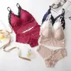 Conjunto de sutiã estilo francês para mulheres com pouco busto, push-up, sexy e atraente, sem aro, de renda, plus size, lingerie anti-queda, comércio exterior