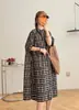 Vestido Curto Floral de Manga Curta para Mulheres, Coleção Primavera 2026, Estilo Artístico, Gola Alta, Redutor de Idade, Cardigan Longo Emagrecedor para Mulheres