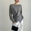 Top de malha de lã com design único de cintura cruzada para mulheres, adequado tanto para usar por baixo quanto por cima.