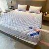 Sábana Bajera Acolchada Hotel Hilton China Protector de Colchón Engrosado Cubierta de Sábana Antideslizante para Cama