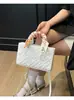 Moda Transfronteiriça Bolsa de Mão Simples Estilo Princesa Diana High-End 2026 Nova Bolsa Feminina Bordada com Lenço Ombro Único Transversal Bolsas