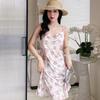 Pijamas sensuais femininos verão estilo francês swing colarinho suspensório saia estilo coreano impresso seda artificial nova alça camisola cross-border