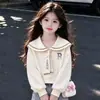 Conjunto de Duas Peças da Moda para Meninas Primavera e Outono Novo Estilo Estilo College Moletom com Capuz Gola de Marinheiro Dopamina Jeans Estrelado