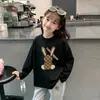 Camiseta base de algodón puro con estampado de dibujos animados para niños, top de moda, nuevo estilo primavera y otoño 2026, camiseta elegante de manga larga para niñas