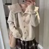 Cardigã de malha com gola Peter Pan retrô estilo japonês para mulheres Outono novo design senso de nicho estilo Chanel casaco suéter de cor sólida