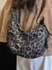 Bolsa Versátil de Gran Capacidad Estilo Dumpling Transfronteriza para Mujer 2026 Nuevo Otoño Estampado de Leopardo Retro Estilo Coreano para Viajes Diarios Bolso de Hombro Cruzado Único
