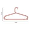 Percha de plástico antideslizante para el hogar, sencilla, para colgar pantalones, para secar ropa en blanco y negro, sin costuras, ahorra espacio, con arco de almacenamiento audaz.