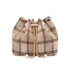 Bolso Retro a Cuadros de Gran Capacidad para el Trabajo Diario, Nuevo Estilo Otoño 2026, Versión Coreana de Lana, Bolso de Hombro de Alto Valor para Mujer