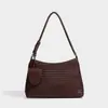 Bolso tejido con patrón transfronterizo para mujer, nuevo bolso tipo cubo de gran capacidad, bolso de hombro versátil y moderno para llevar debajo del brazo