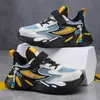 Zapatos Deportivos para Niños 2026 Verano Nuevo Estilo Niños Medianos y Grandes Niños Suela Suave Antideslizante Niños Transpirables Malla Simple Zapatos para Correr