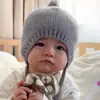 Gorro de Bebé Estilo Coreano Otoño e Invierno Cálido de Lana Lindo Color Sólido Versátil con Portachupete Tejido para Bebé Niño y Niña Gorro con Protección para las Orejas