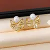 Brincos de Flor Plissada com Zircônia e Pérola Estilo Coreano Elegantes Fashion Brincos de Luxo Leve High-End Venda por Atacado