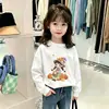 Camiseta de Algodão Puro Manga Longa Outono Inicial para Meninas Camisa Base com Estampa de Desenho para Bebê Estilo Outono Infantil Top Versátil Roupa Infantil t