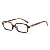 2025 Nuevas Gafas de Sol de Marco Estrecho para Rostro Pequeño con Estampado de Leopardo Estilo Europeo y Americano Gafas de Moda Cuadradas Gafas de Sol para Celebridades de Internet para Mujer de Alto Sentido