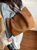 Bolso de hombro mate de ante transfronterizo para mujer, gran capacidad, nuevo y moderno 2026, bolso tote versátil de nicho para otoño/invierno