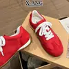 Sapatos de Treino Alemães de Couro com Cadarço e Bico Redondo para Mulheres 2026 Outono Novo Versátil Sapatos Forrest Gump Sapatos Esportivos Casuais