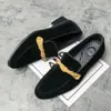 Sapatos Masculinos de Couro Bico Fino Estilo Britânico, Sapatos Casuais de Camurça, Mocassins da Moda, Sapatos Masculinos que Aumentam a Altura, Sapatos da Moda para Cabeleireiros