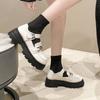 Mocasines Mary Jane estilo francés con suela gruesa y hebilla de mariposa para mujer, zapatos pequeños de cuero estilo británico retro combinables para invierno 2024.