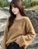 Suéter de mohair multicolor solto com gola redonda para mulheres, novo outono e inverno, macio, de pelúcia, estilo preguiçoso, ombro caído, manga longa, peça de tricô