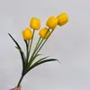 5 Tulipanes de Tamaño Mediano Flores Artificiales Regalos para el Día del Maestro Flores Artificiales Accesorios para Fotos Muebles para el Hogar Flores Artificiales