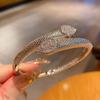 Pulsera abierta de cobre de alta calidad con circonita exquisita, chapado en oro real, llena de circonita, marca de moda europea y americana, pulsera para hombre y mujer, exportación