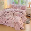 Conjunto de cama de quatro peças estampado em veludo de leite de alta densidade, veludo de leite espesso de dupla face, roupa de cama de outono/inverno, grandes quantidades em estoque