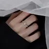 Anillo de Zirconia para Mujer 2025 Nuevo Estilo Popular Gama Alta Nicho Diseño Versátil Anillo Abierto Ajustable Moda